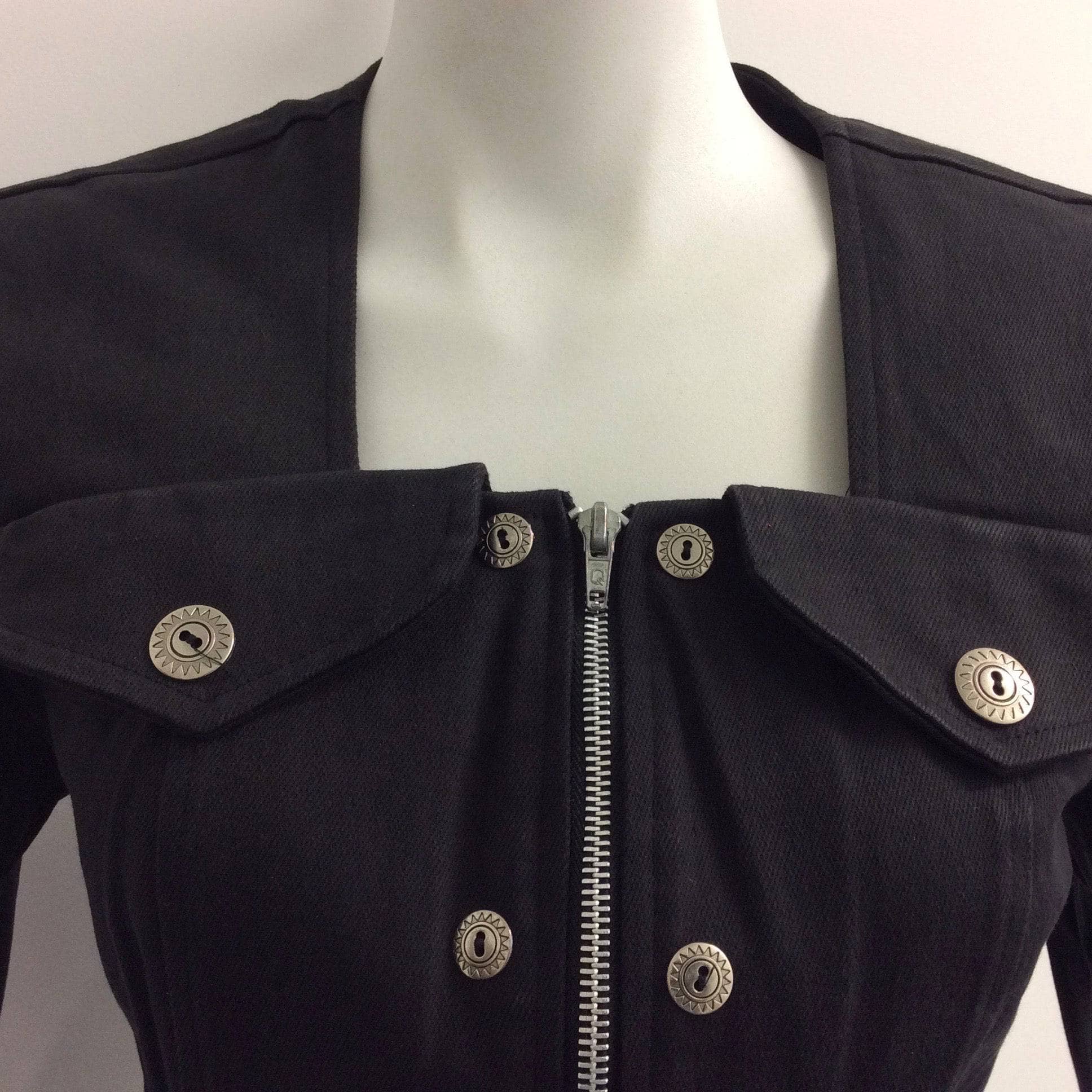 1980s-1990s Black Denim Crop Jacket with Metal Zipper S-M - Image 3
