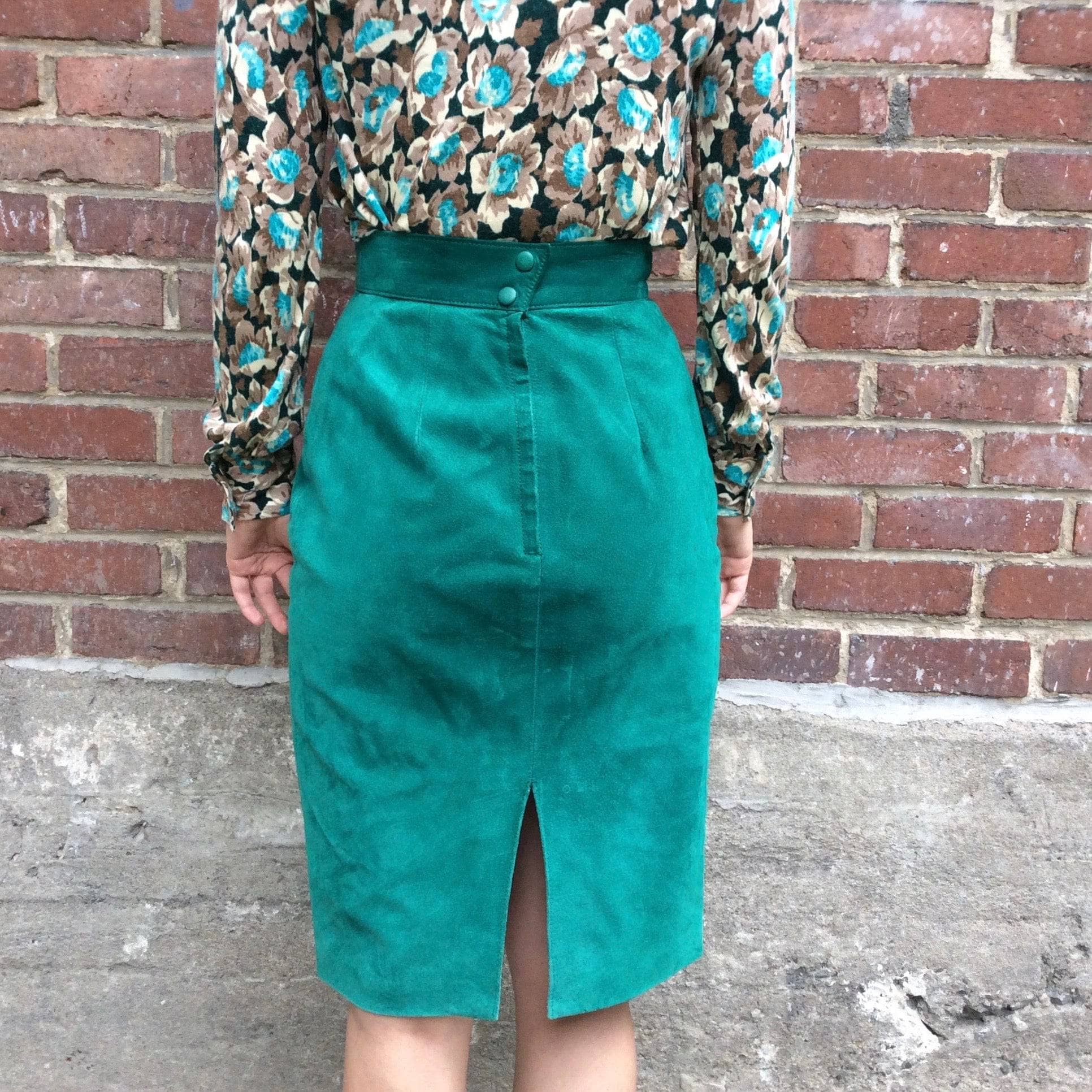 1980s-1990s DANIER Suede Blazer and Skirt Set Small - Image 4
