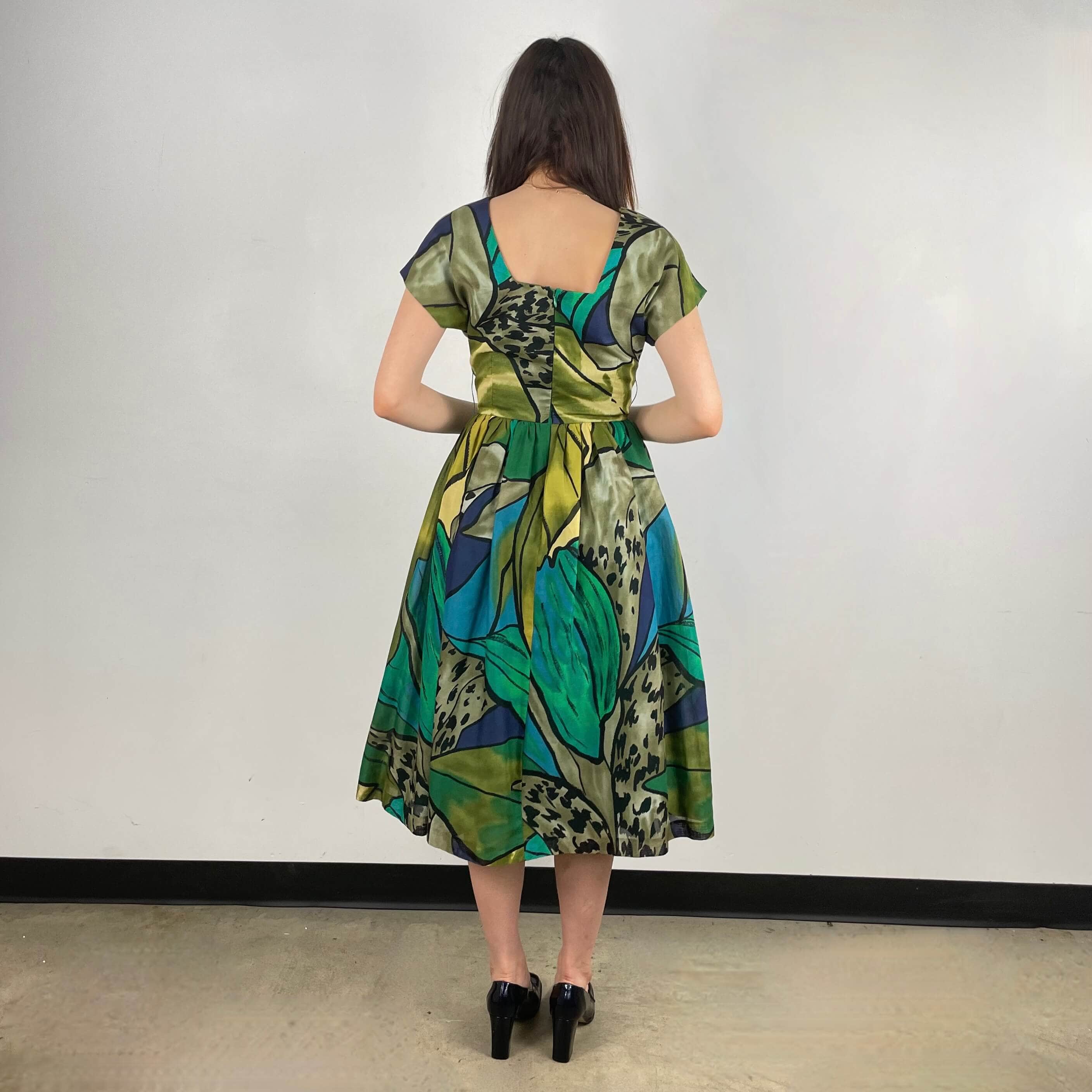 1980s Bold Print Full Skirt Midi-Dress Small - Image 4