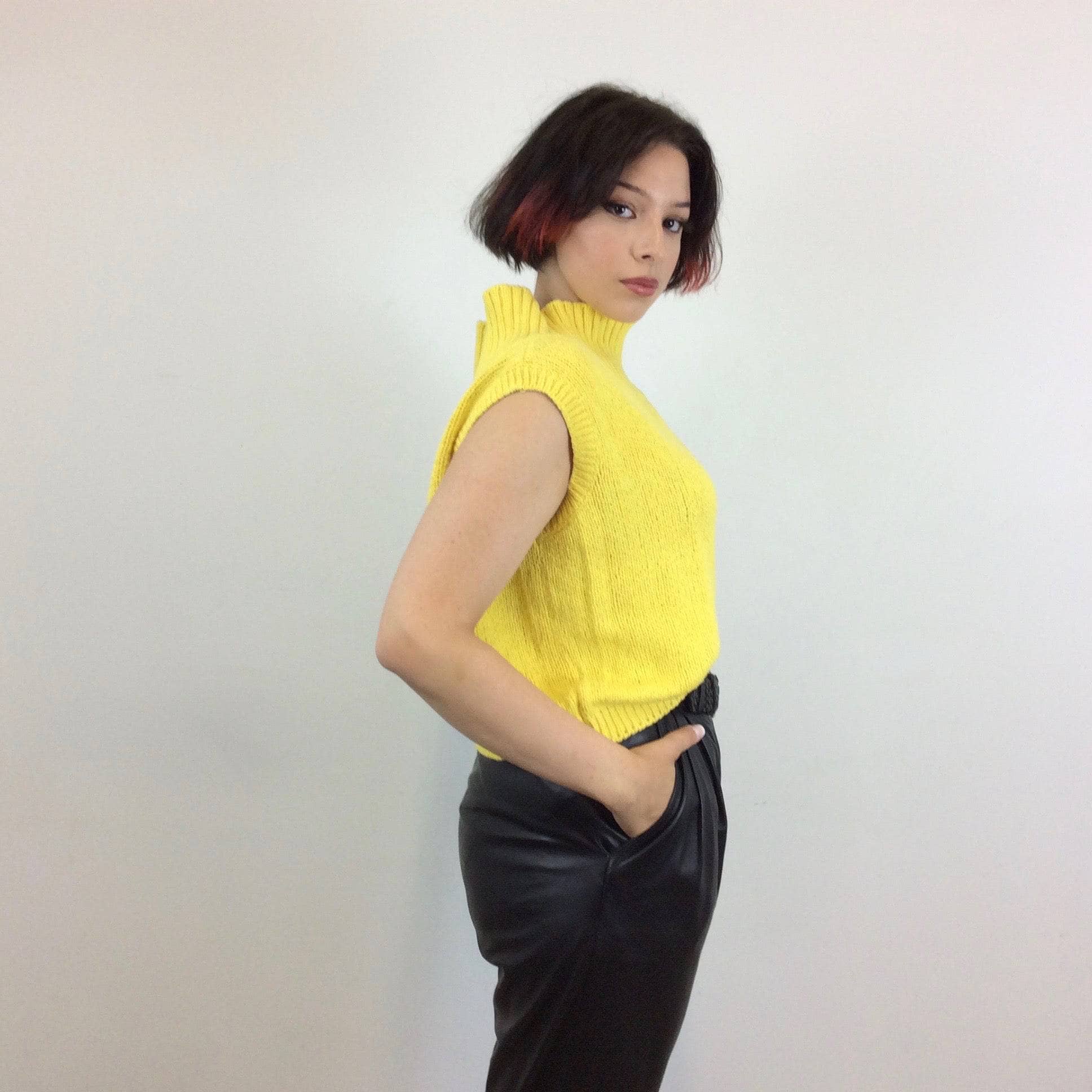 1980s "United Colors of Benetton" Cropped Knitted Yellow Top - Image 3