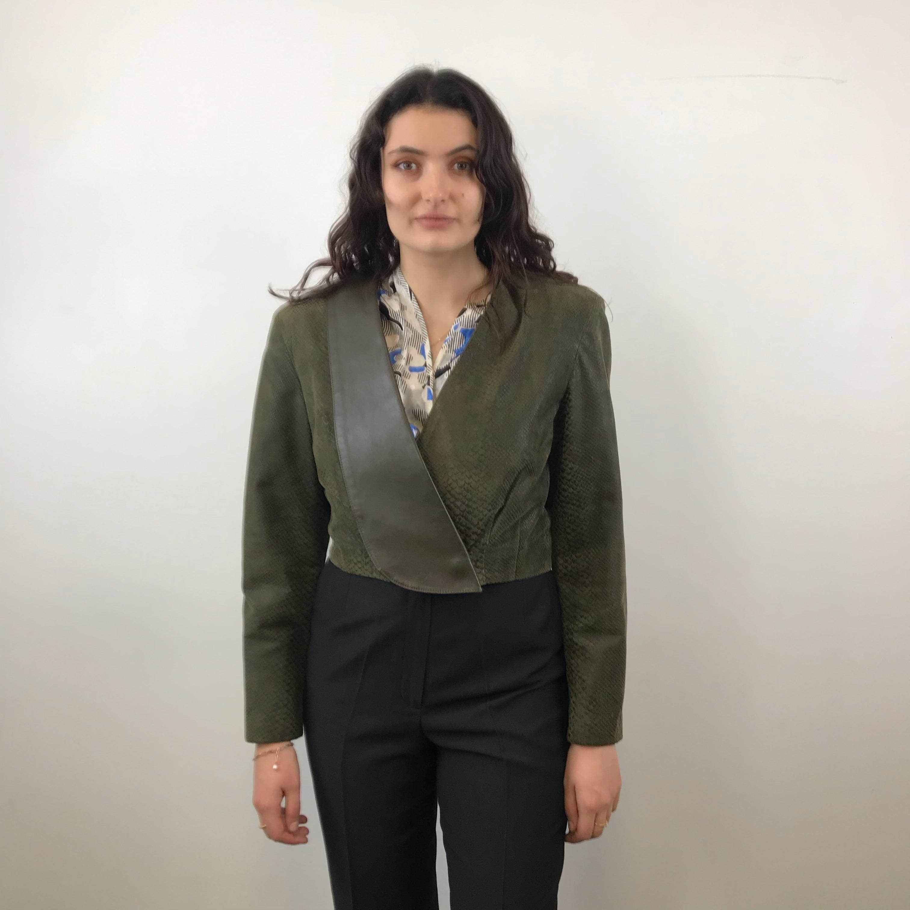 1980s Danier Cropped Leather Jacket Medium - Image 2