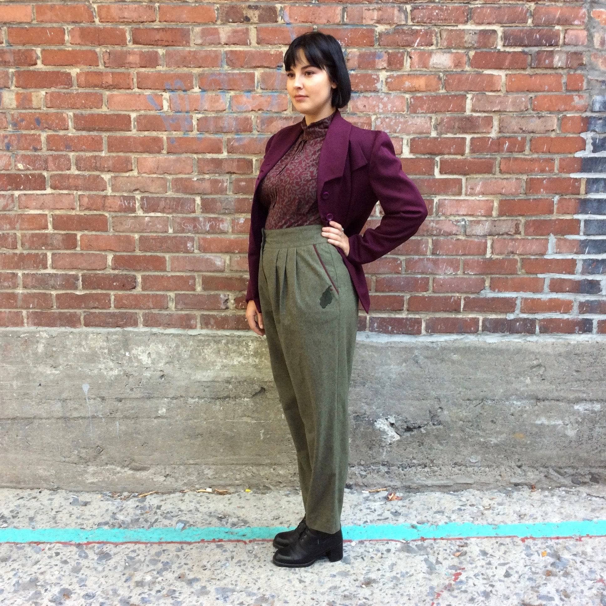 1980s High-Waist Army Green Wool Pleated Pants Medium - Image 6