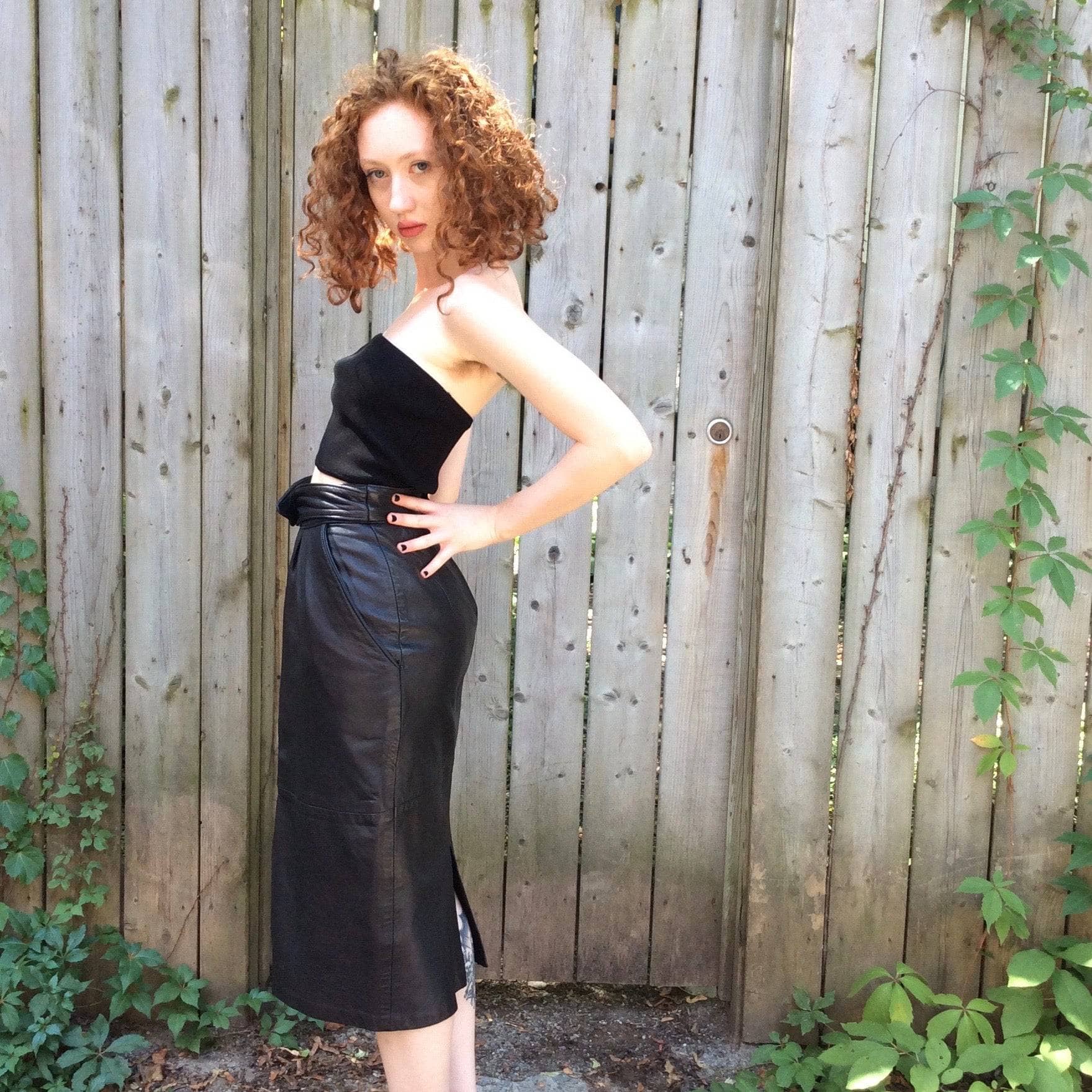 1980s High-Waisted Midi Length Leather Skirt Small - Image 2
