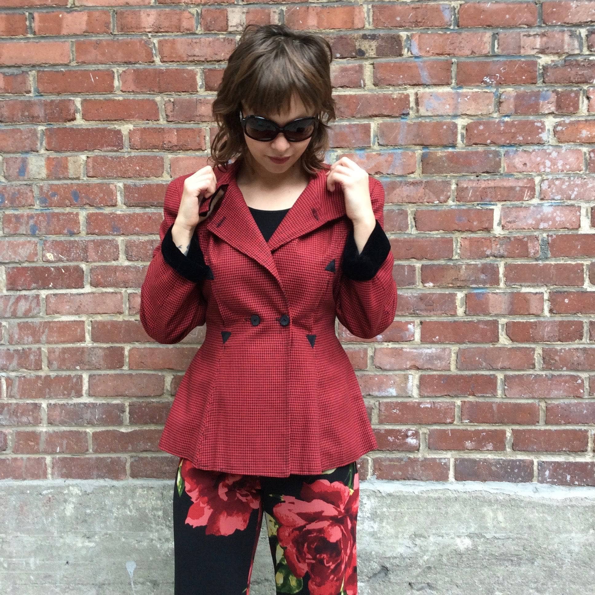 1980s Red Fitted Houndstooth Blazer Small - Image 4