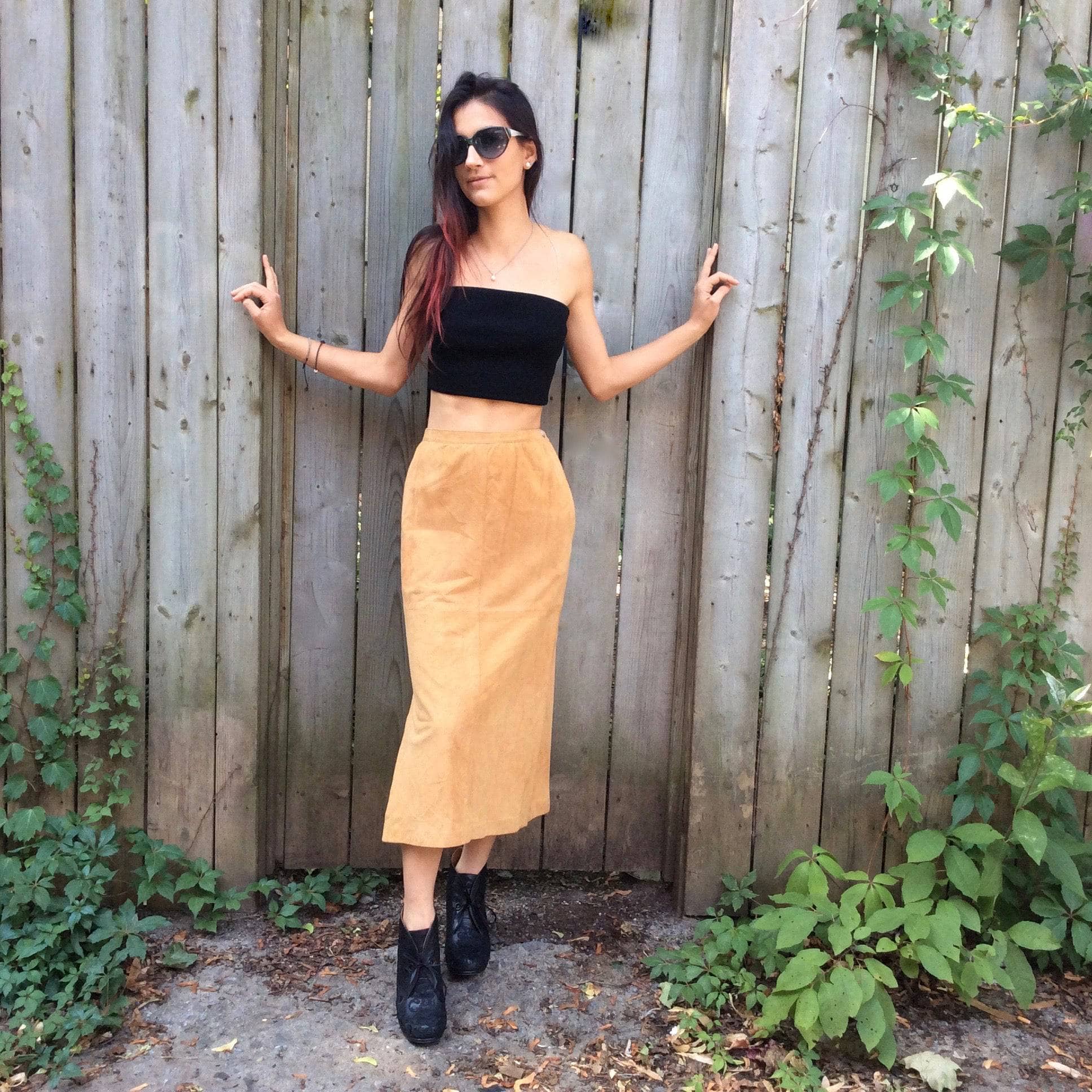 1980s Straight Cut Midi length Caramel Suede Skirt Extra-small - Image 7