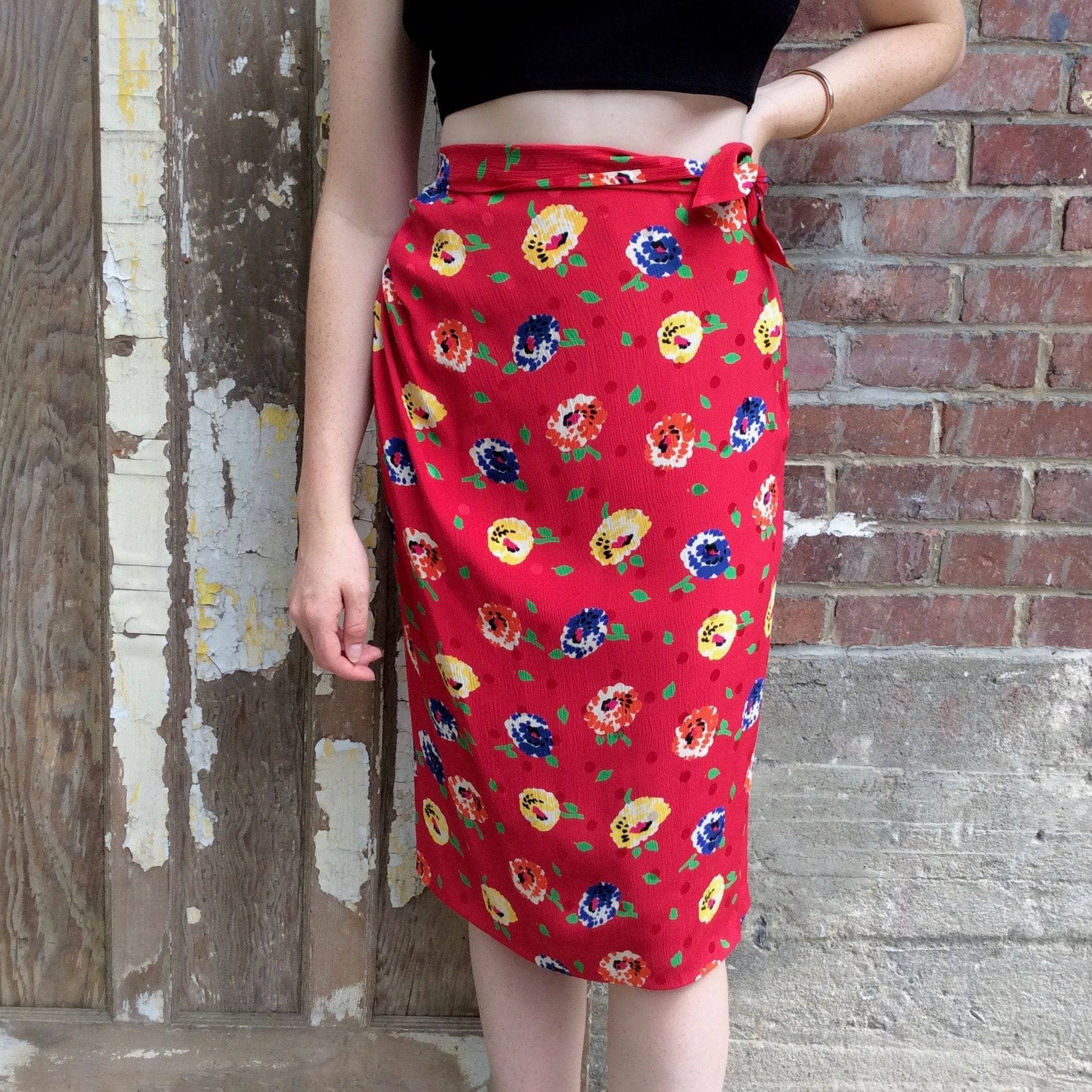 1980s UNGARO Red Silk Midi Skirt Small/Medium - Image 4