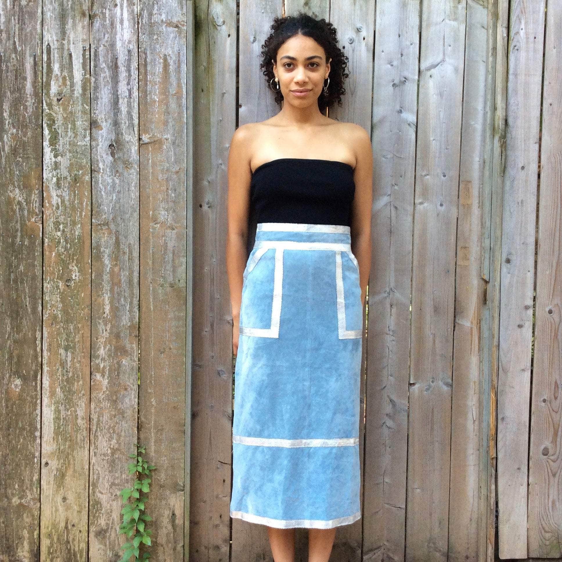 1990s-2000s Icy Blue Suede Midi Skirt Small - Image 5
