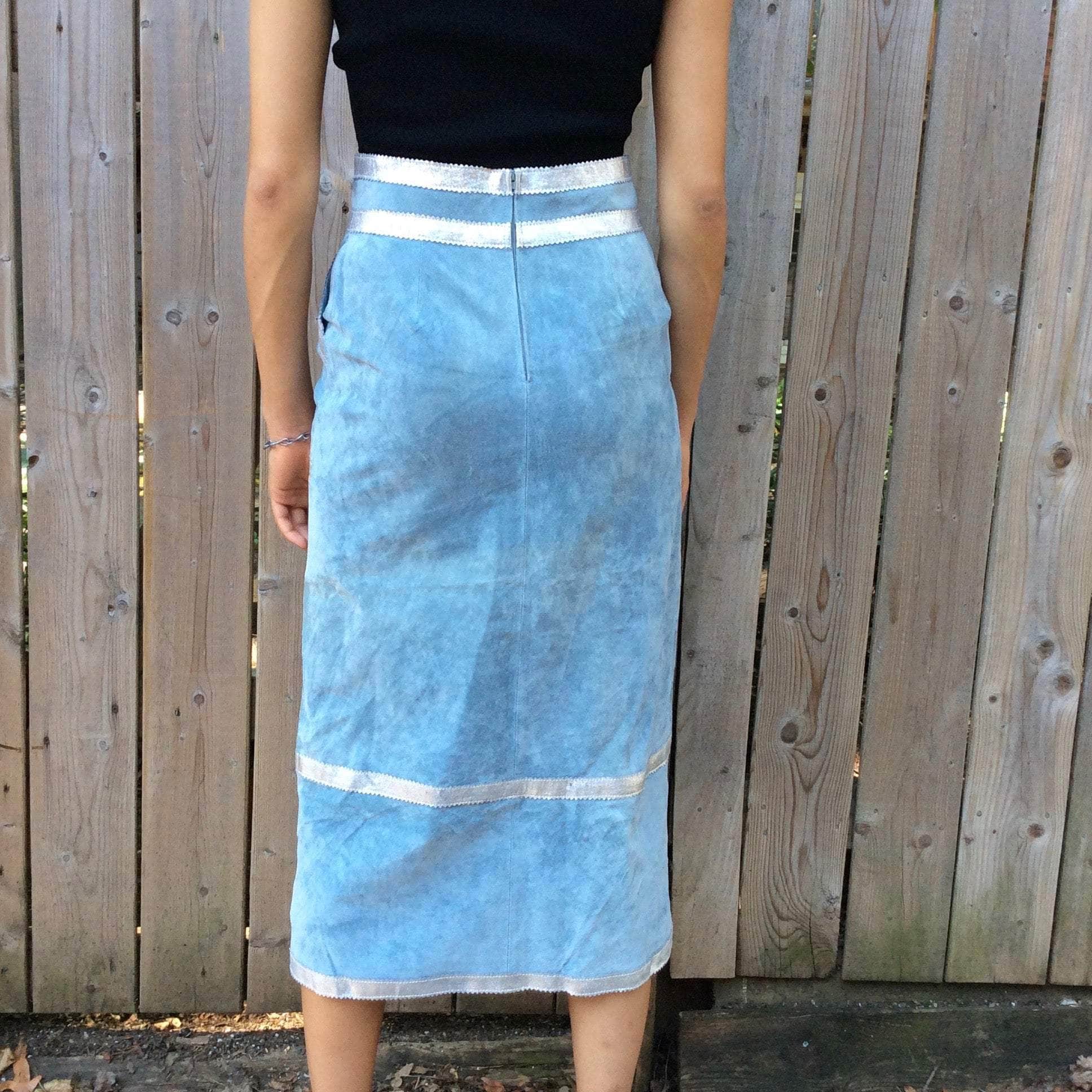 1990s-2000s Icy Blue Suede Midi Skirt Small - Image 7