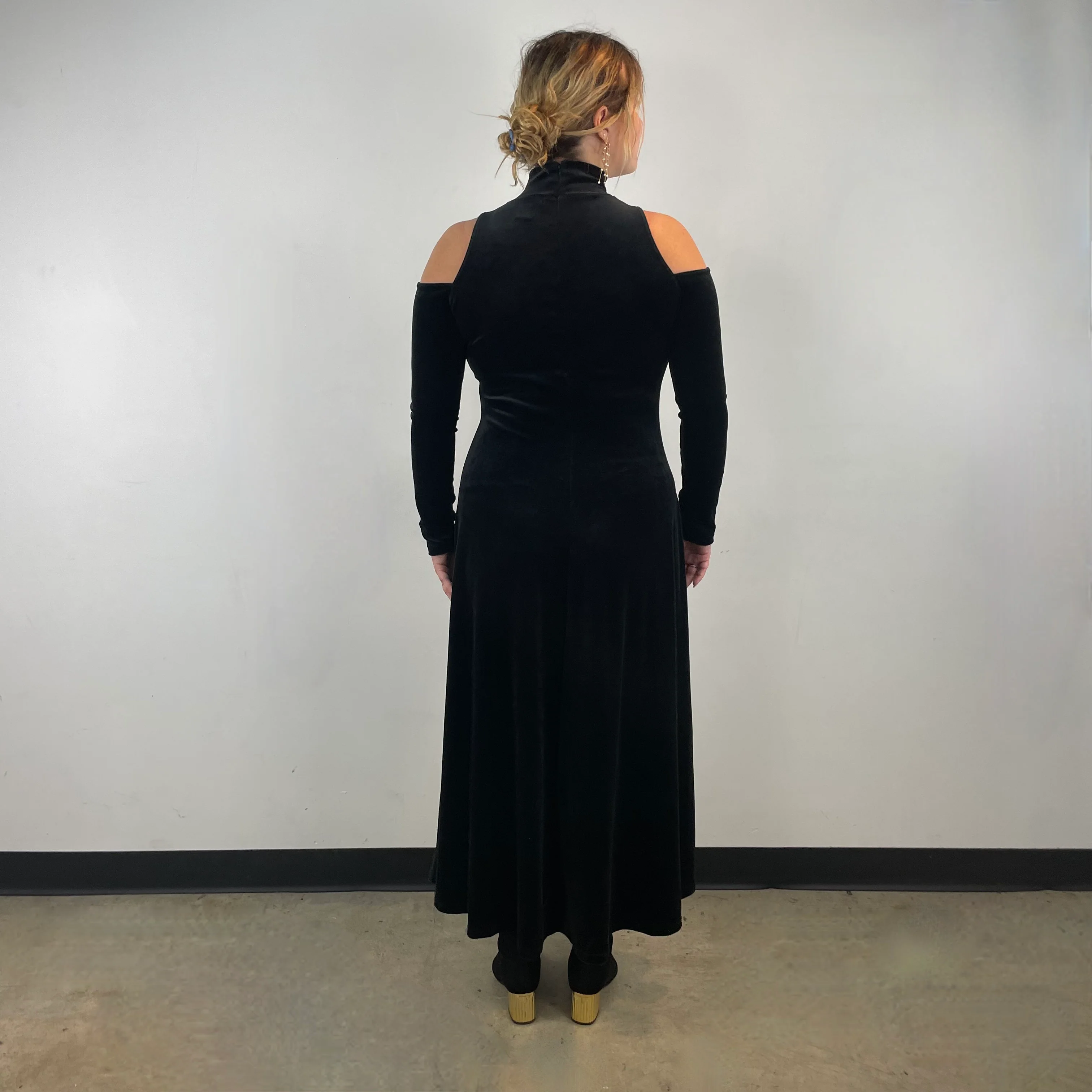 1990s Black Velvet Cutout Sleeve Maxi Dress Large - Image 4