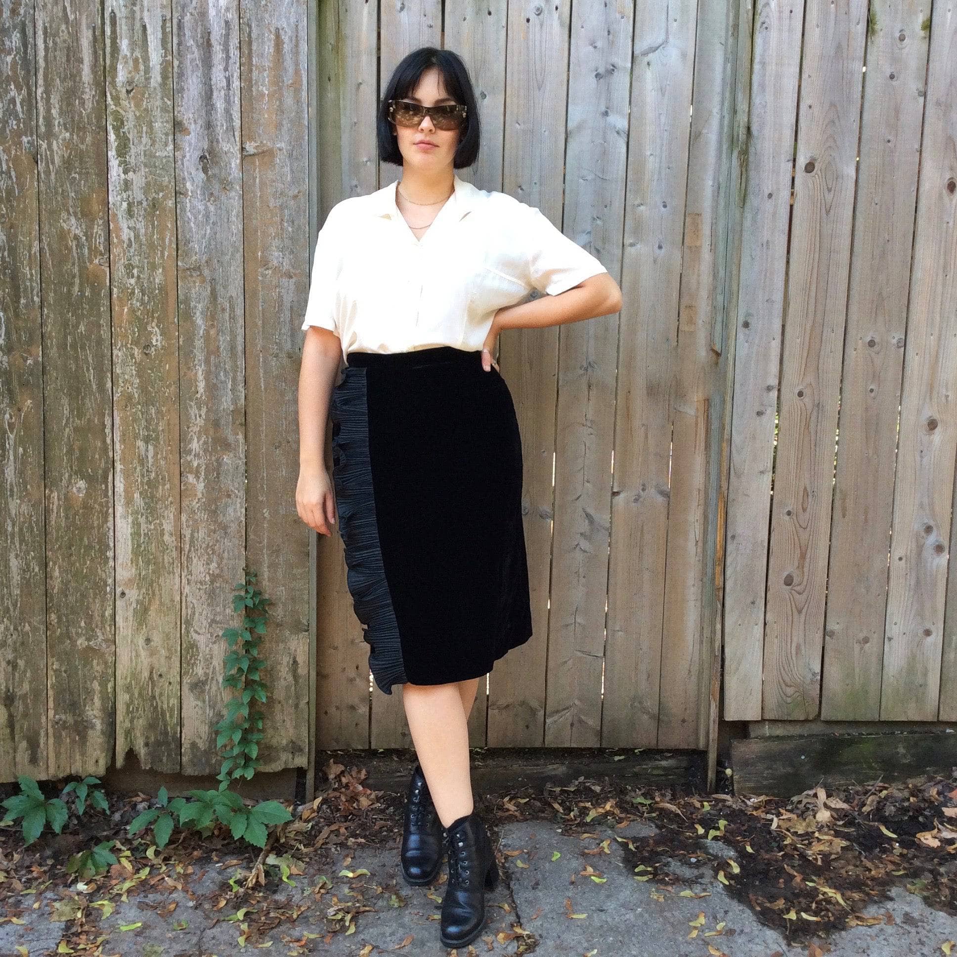 1990s  Black Velvet Skirt with Ruffles S/M