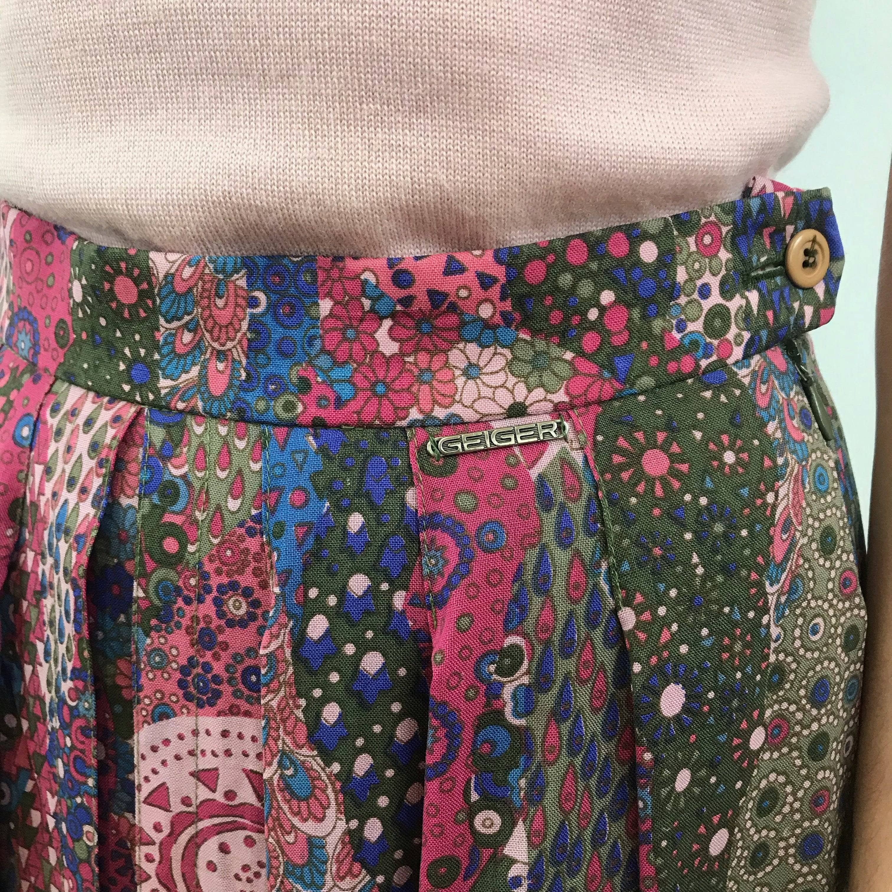 1990s Geiger Midi Length Foulard Print Pleated Midi Skirt S - Image 8