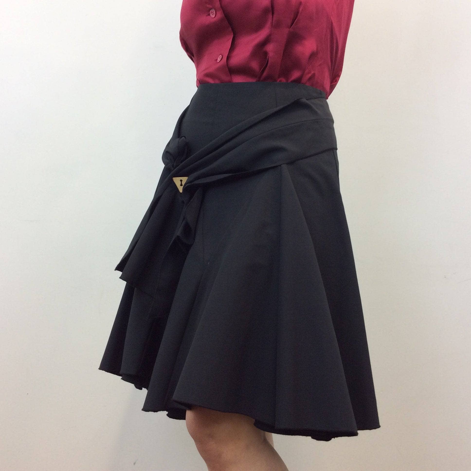 1990s George Lévesque Tier Black Skirt Medium - Image 8