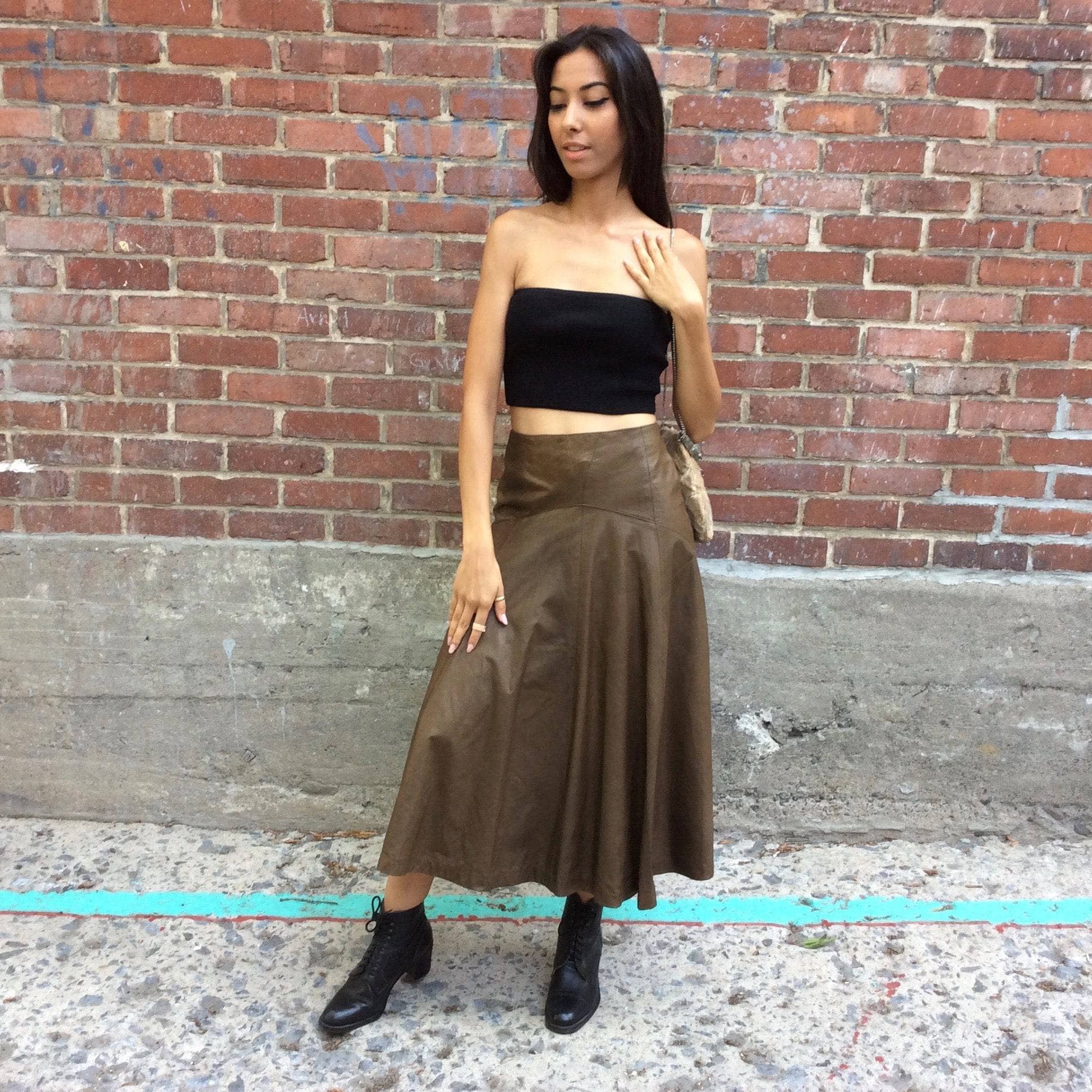 1990s Lily Simon Midi Flared Leather Skirt Small - Image 4