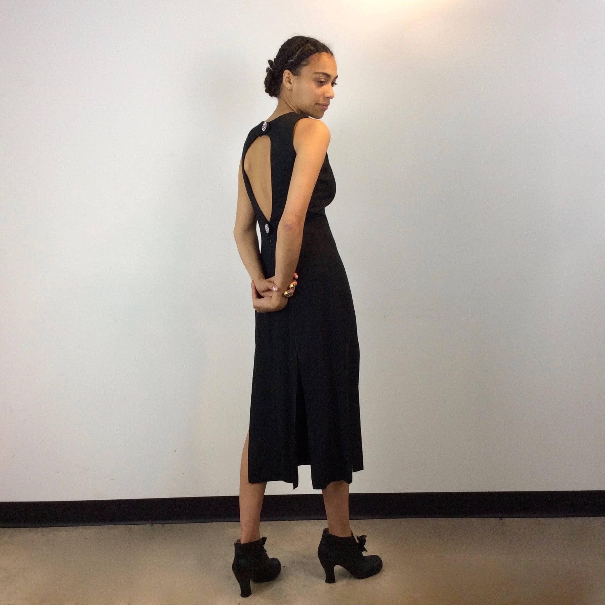 1990s Multiple Slits Open Back Black Midi Dress S - Image 4
