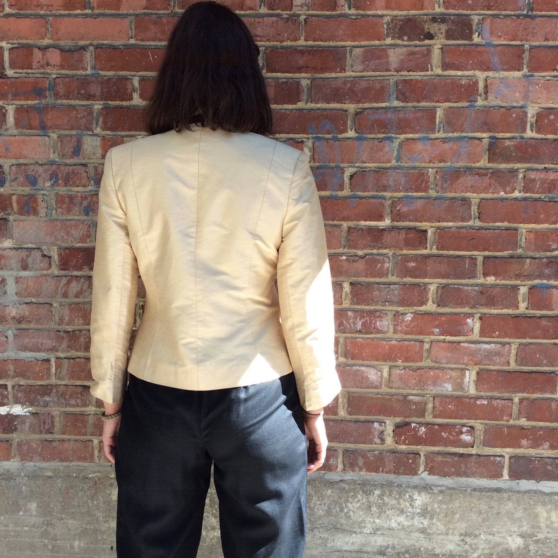 Holt Renfrew Gold Silk Fitted Blazer S/M - Image 3