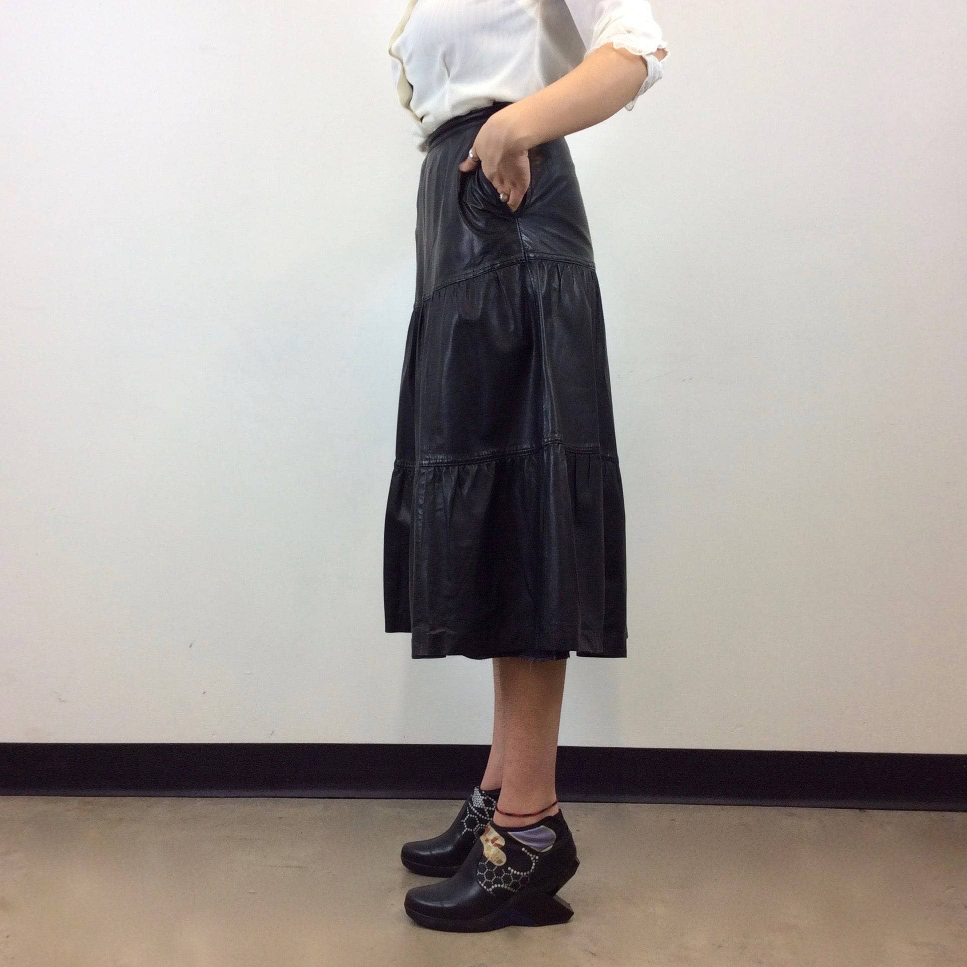 Leo Chevalier Tiered Black Leather Midi Skirt S/M - Image 8