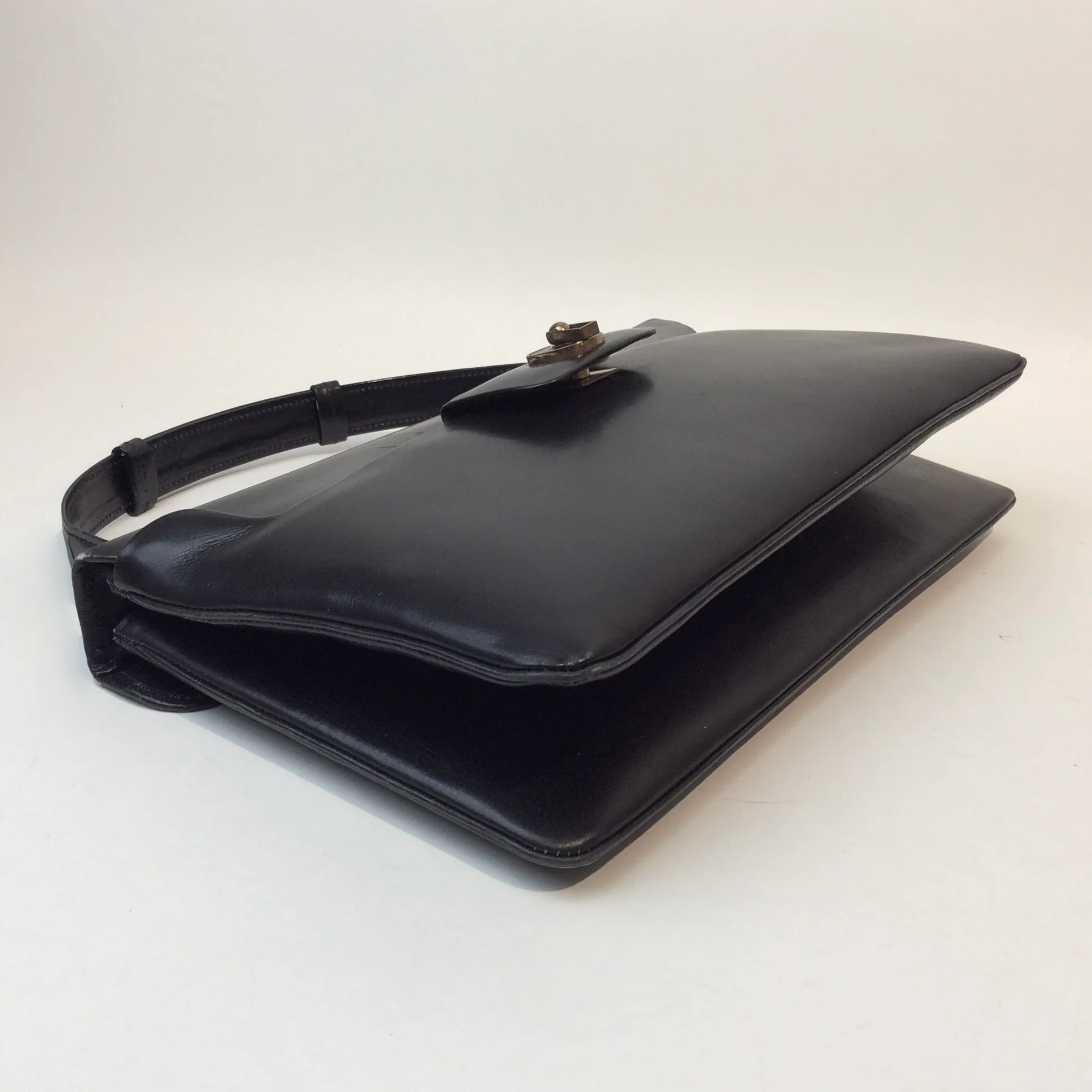 Photo Black Leather Art Deco Style Envelope Handbag - Image 4