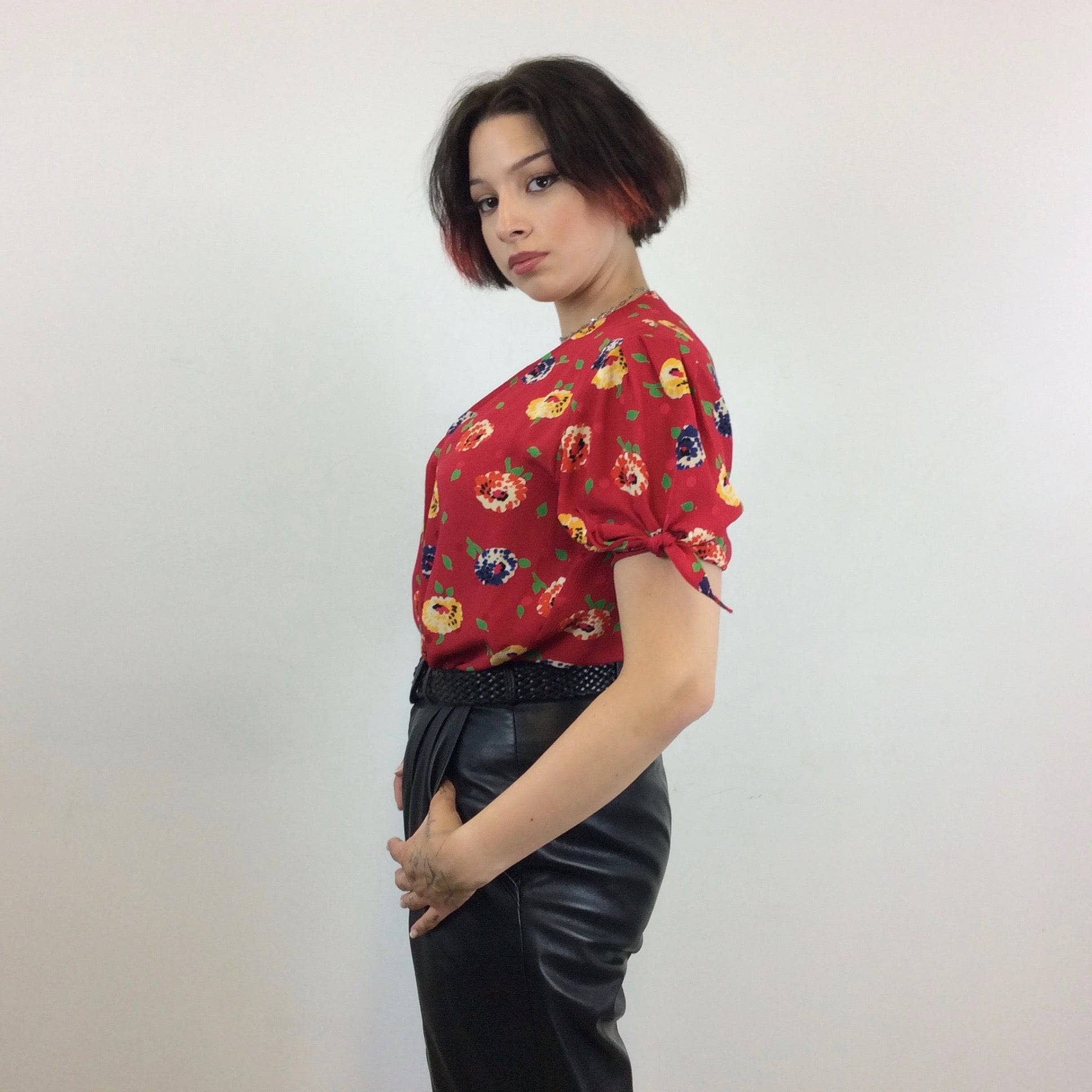 UNGARO 1980s Short Sleeve Red Silk Blouse Medium - Image 6